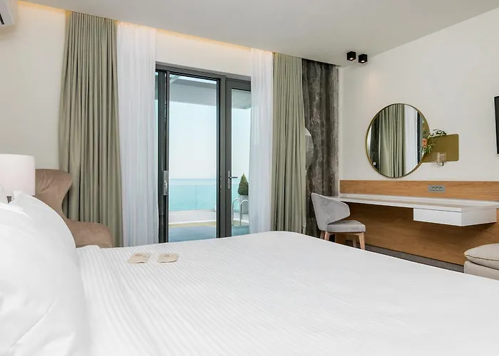 360ᵒ Luxury View Collection - Adults Only يميناريا