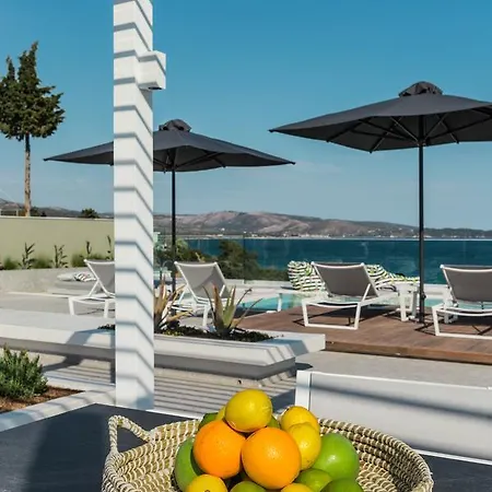 360ᵒ Luxury View Collection - Adults Only מלון דירות