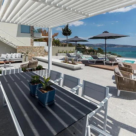 360ᵒ Luxury View Collection - Adults Only מלון דירות לימנריה