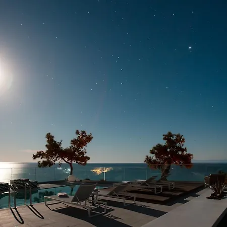 מלון דירות 360ᵒ Luxury View Collection - Adults Only 2*