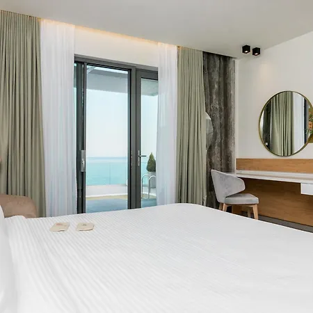 360ᵒ Luxury View Collection - Adults Only לימנריה