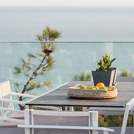 360ᵒ Luxury View Collection - Adults Only מלון דירות