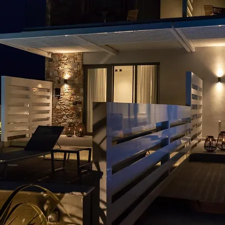360ᵒ Luxury View Collection - Adults Only מלון דירות לימנריה